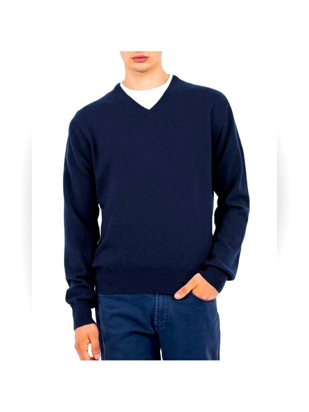 Brooks Brother Ultimate Merino Wool V-Neck Sweater in Navy. Size M